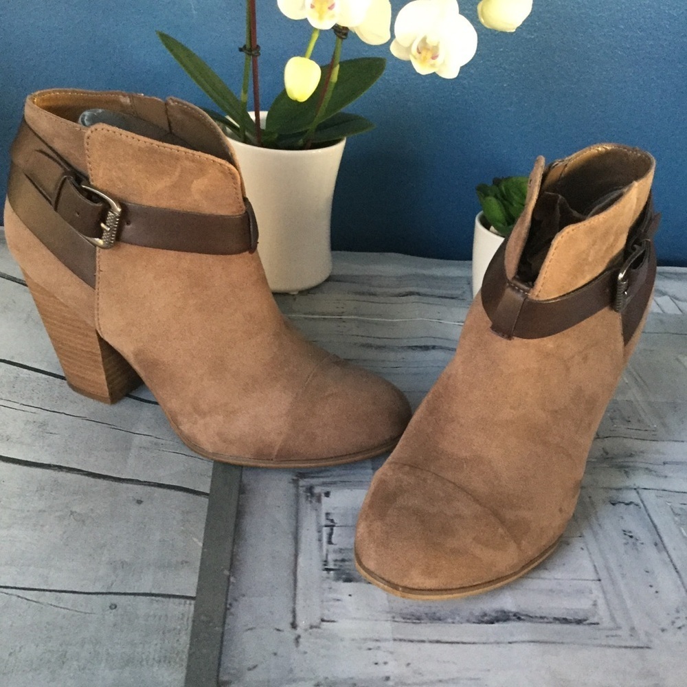 Carlos Santana Buckled Ankle Boots